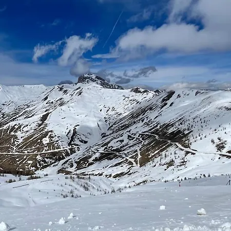 Apartment Allos, Pieds Des Pistes, A 10 Minutes De La Base De Loisirs Allos