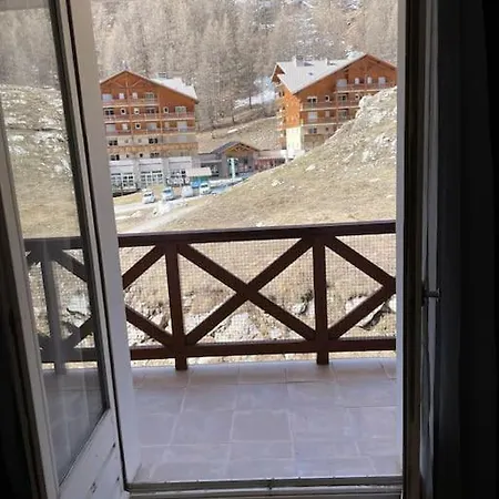 Allos, Pieds Des Pistes, A 10 Minutes De La Base De Loisirs Apartment Allos